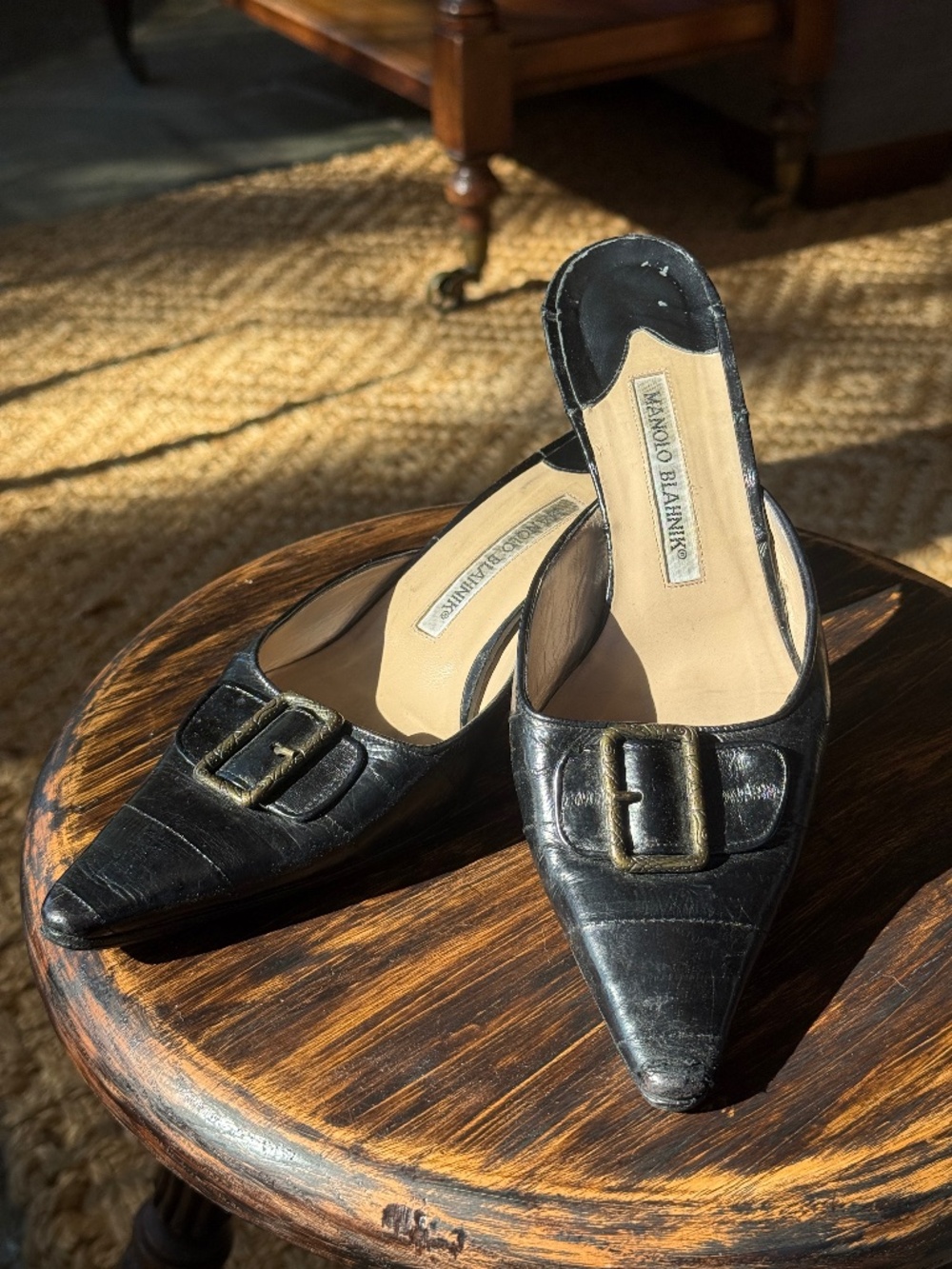 vintage Manolo Blahnik black leather mules